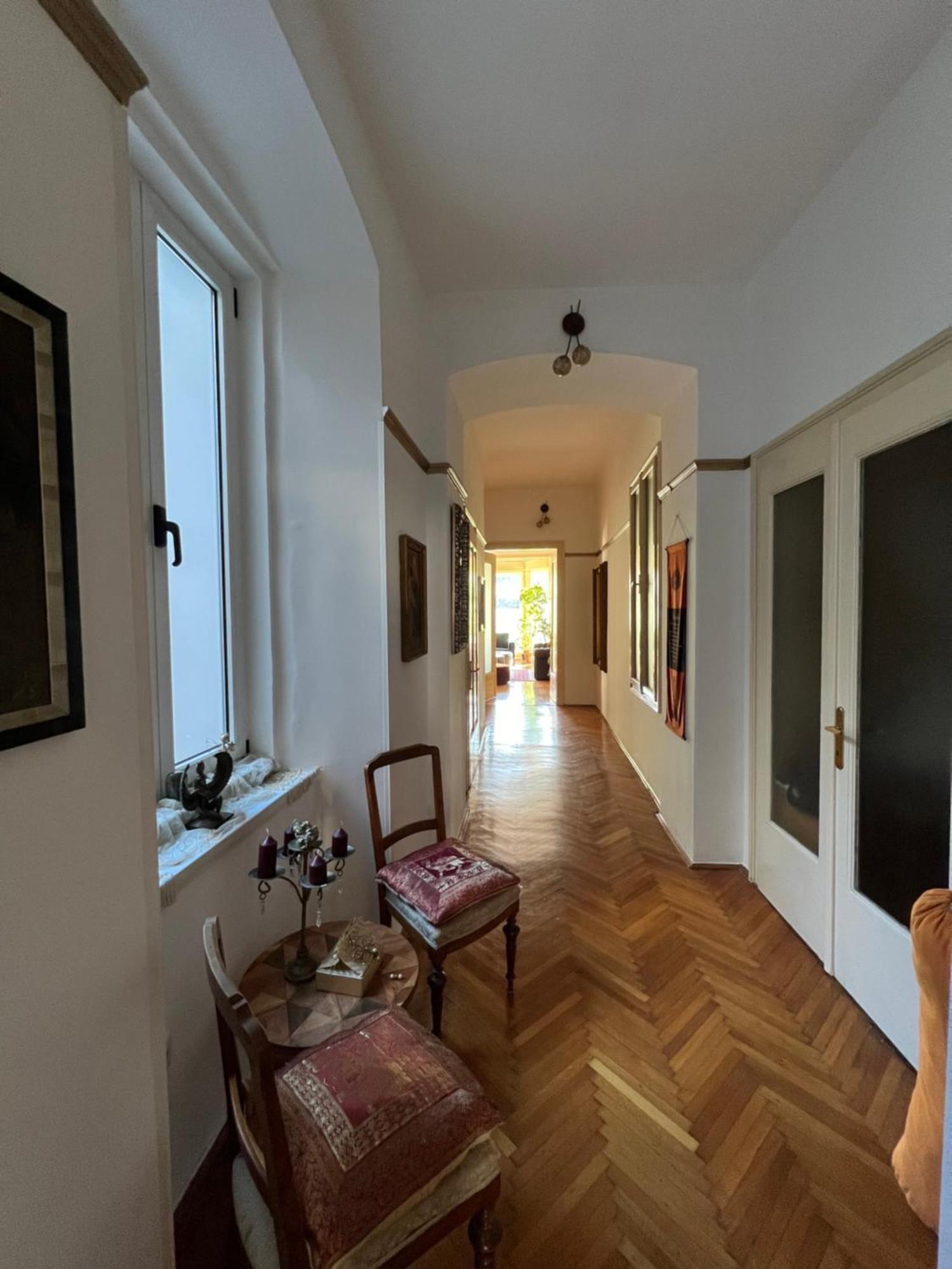 Diana'S Temple Suite Pula Bagian luar foto